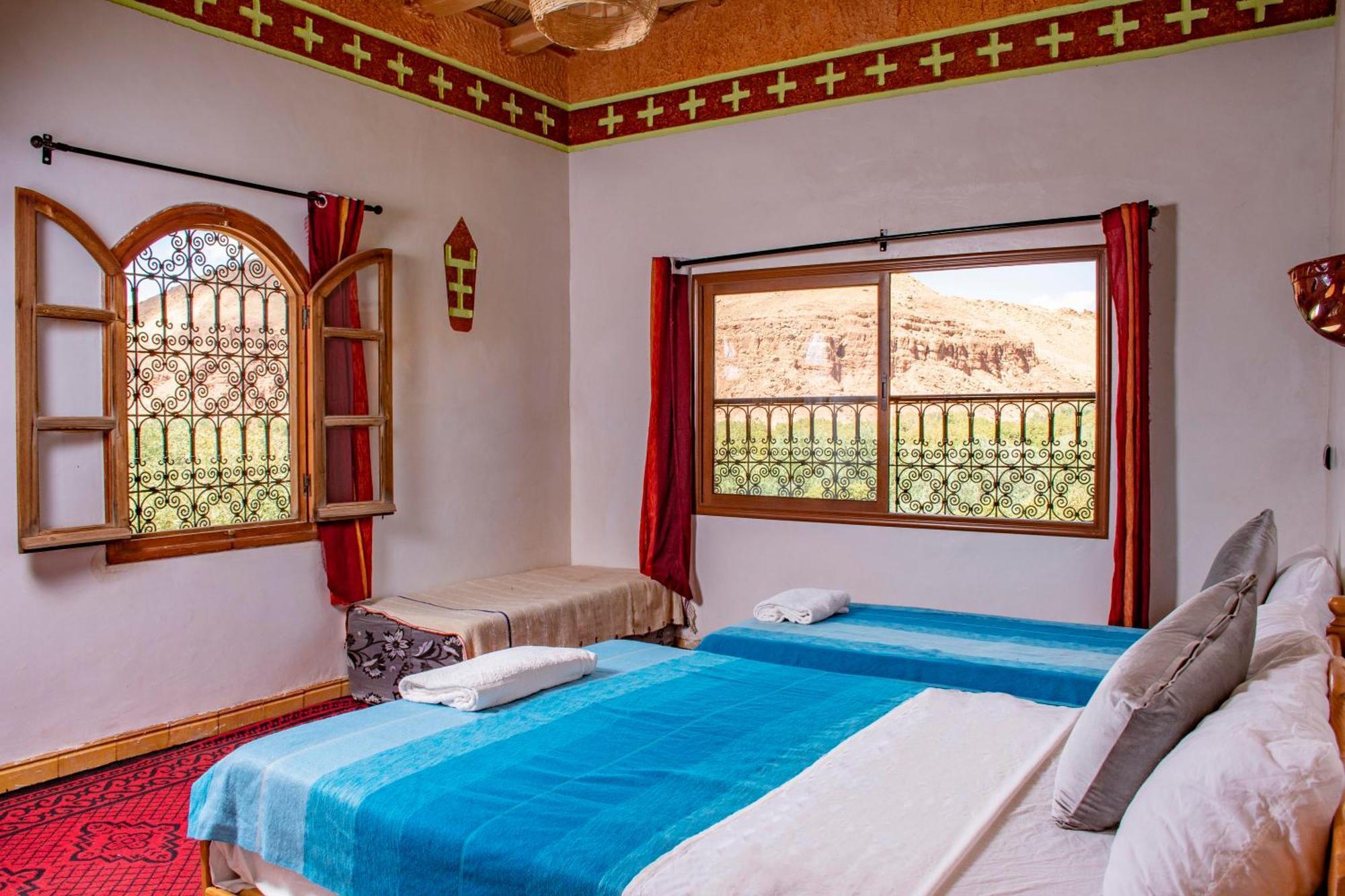 Hotel Awayou Bou Tharar Exterior photo