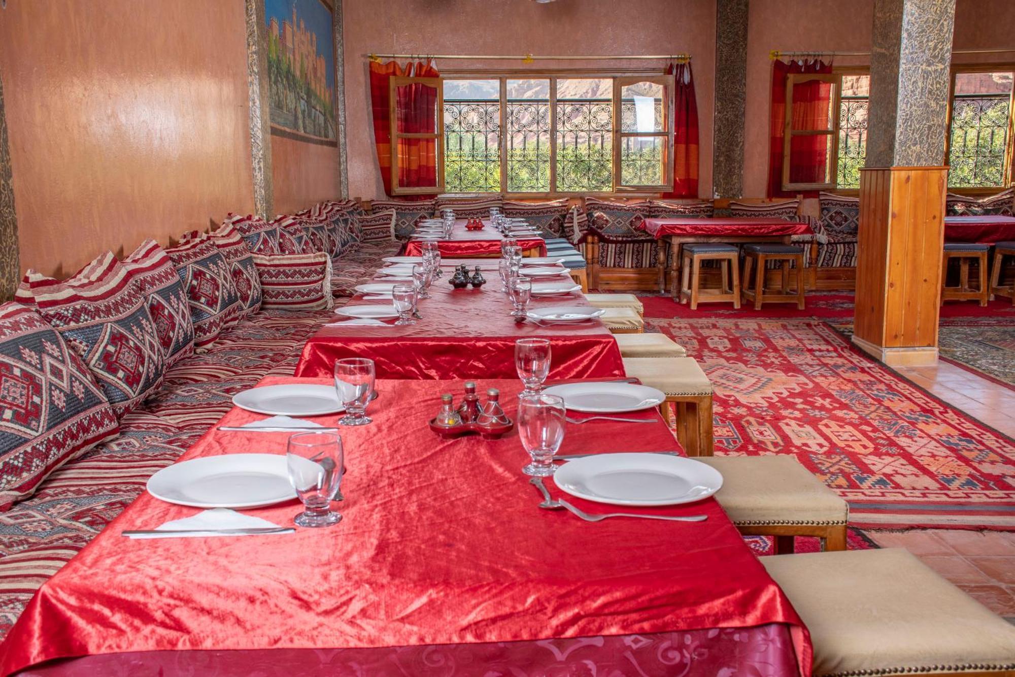 Hotel Awayou Bou Tharar Exterior photo